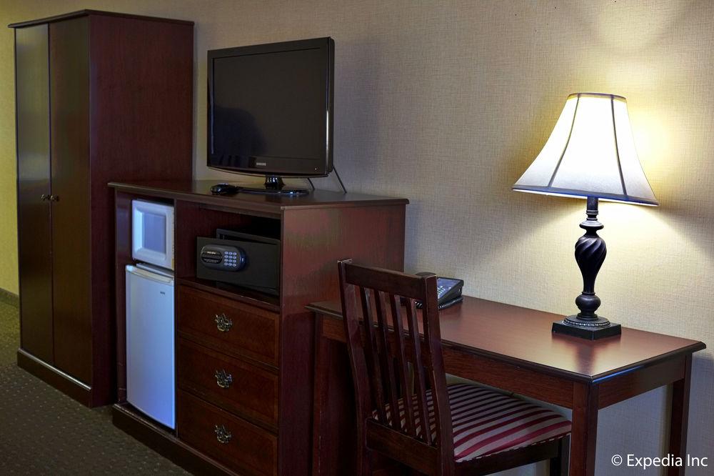 Anaheim Camelot Inn & Suites Eksteriør bilde