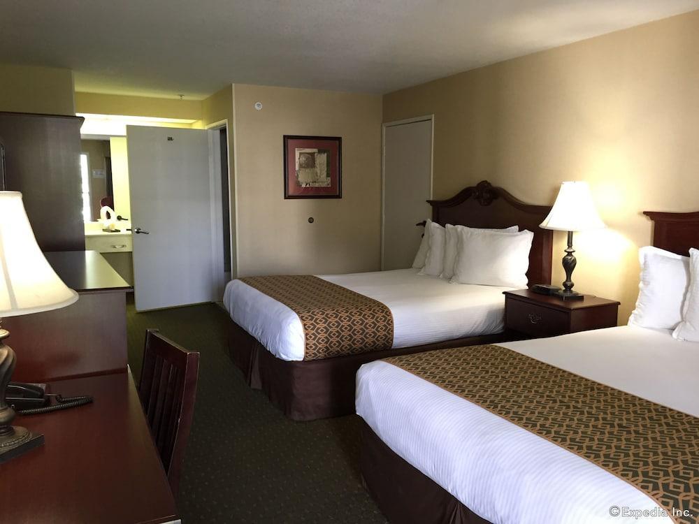 Anaheim Camelot Inn & Suites Eksteriør bilde