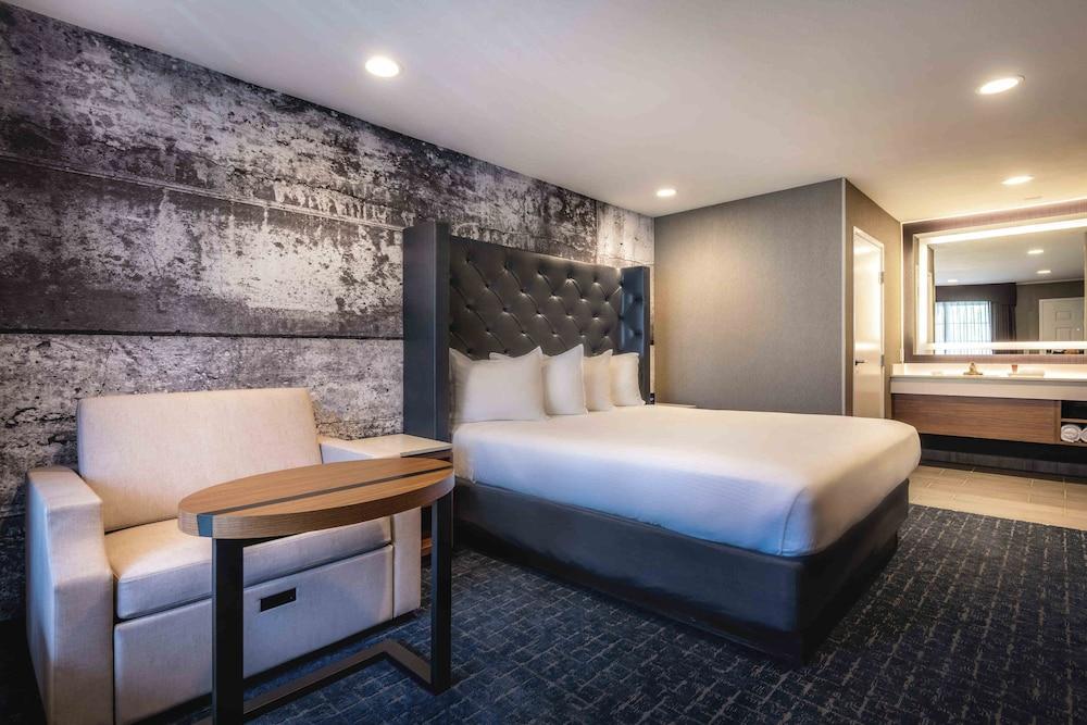 Anaheim Camelot Inn & Suites Eksteriør bilde