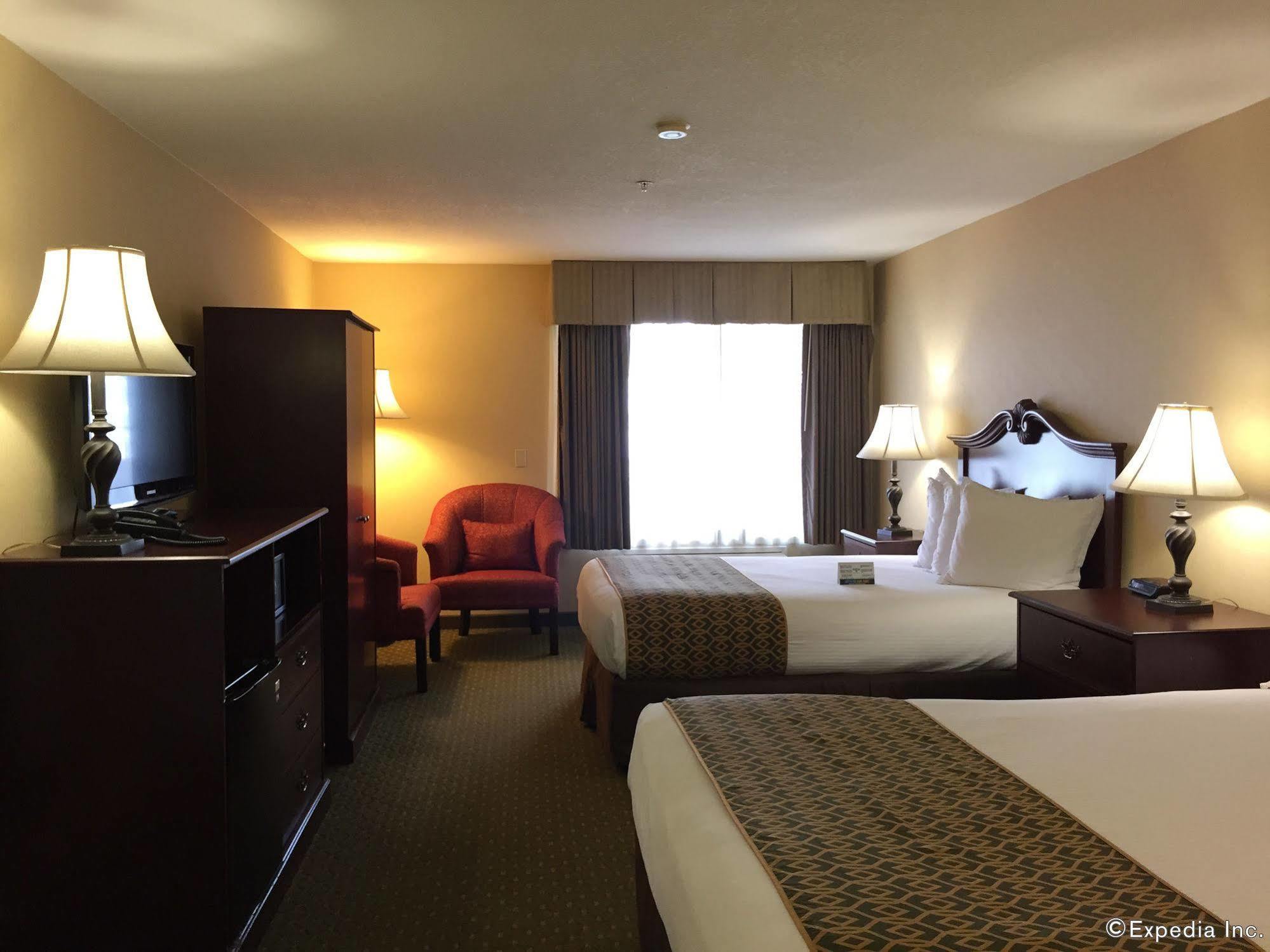 Anaheim Camelot Inn & Suites Eksteriør bilde
