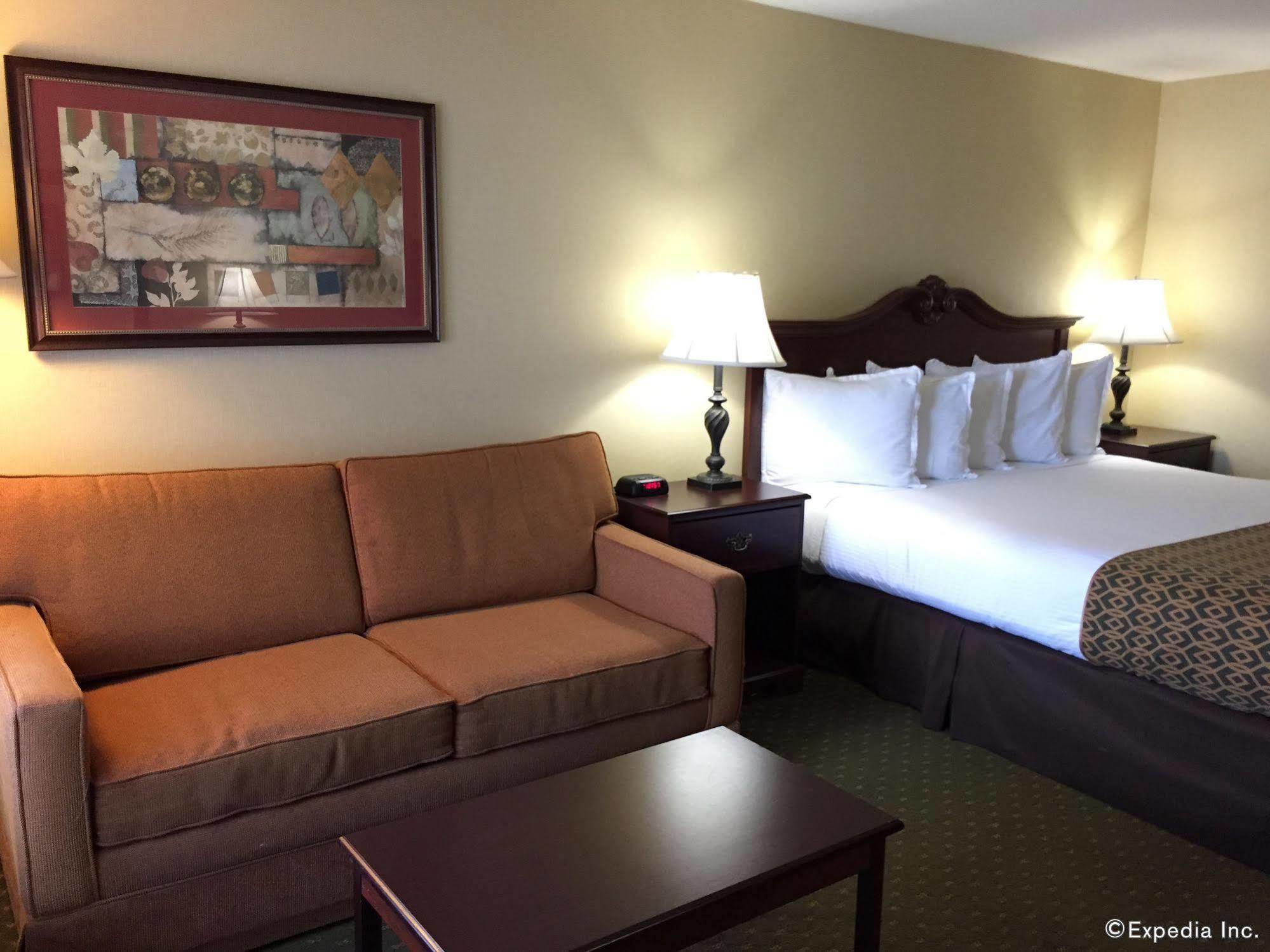 Anaheim Camelot Inn & Suites Eksteriør bilde