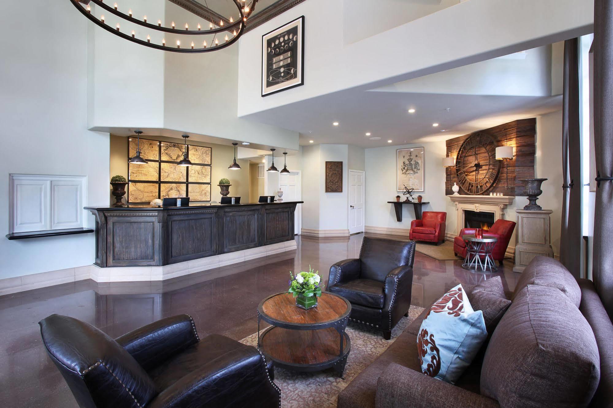 Anaheim Camelot Inn & Suites Eksteriør bilde