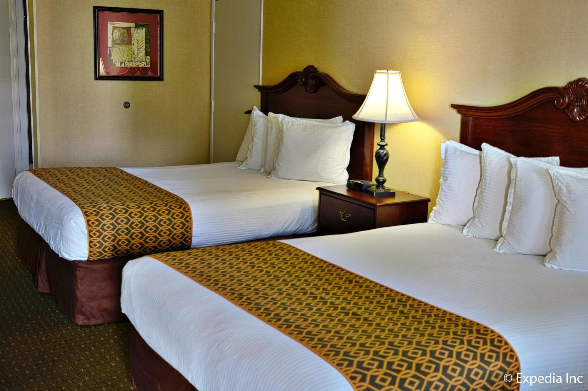 Anaheim Camelot Inn & Suites Eksteriør bilde