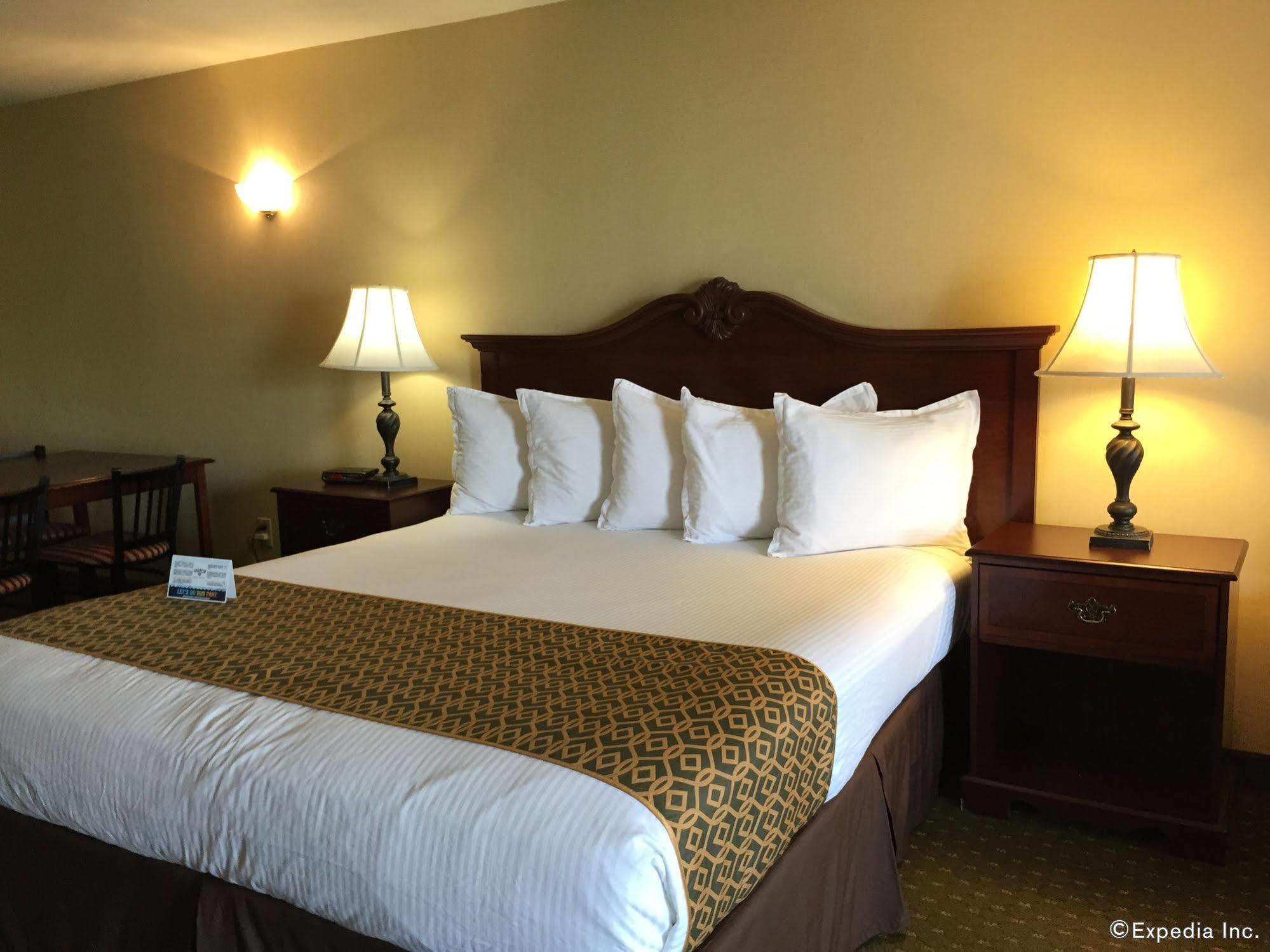 Anaheim Camelot Inn & Suites Eksteriør bilde